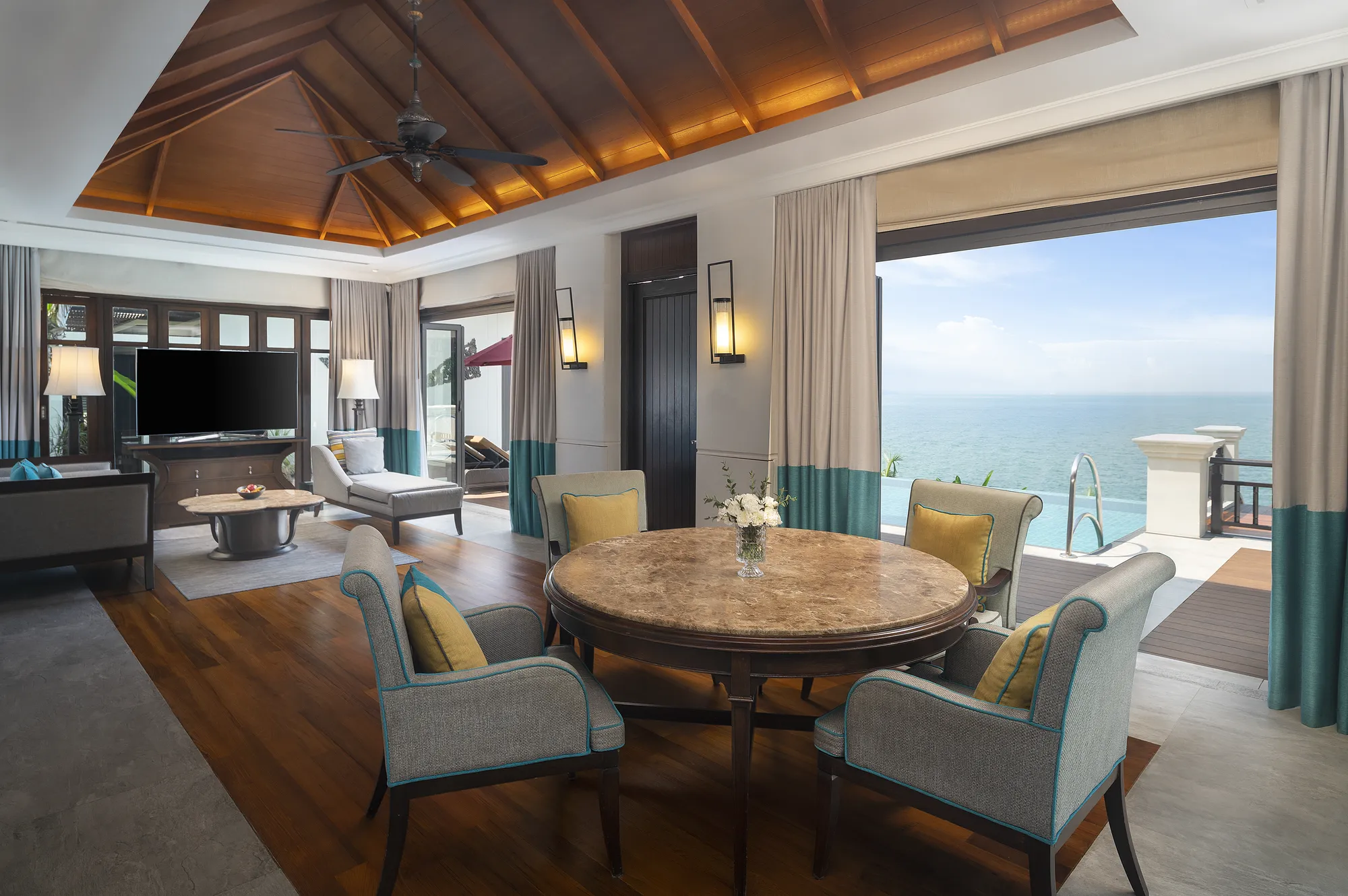 InterContinental Pattaya Resort gallery preview 2