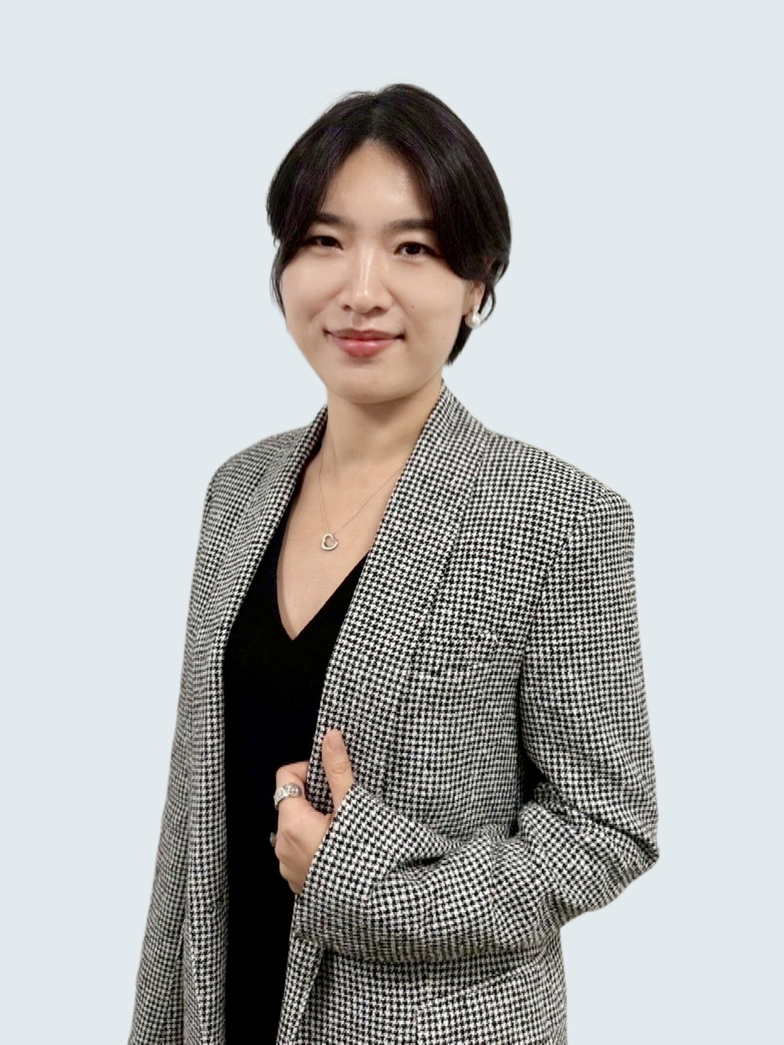 Yunong (Stella) Gu - Group Commercial Director at Amburaya Hospitality